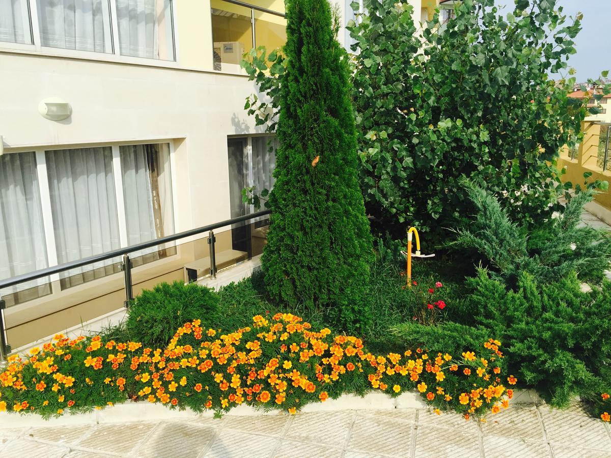 Villa Galina Apartments Bjala Exteriör bild